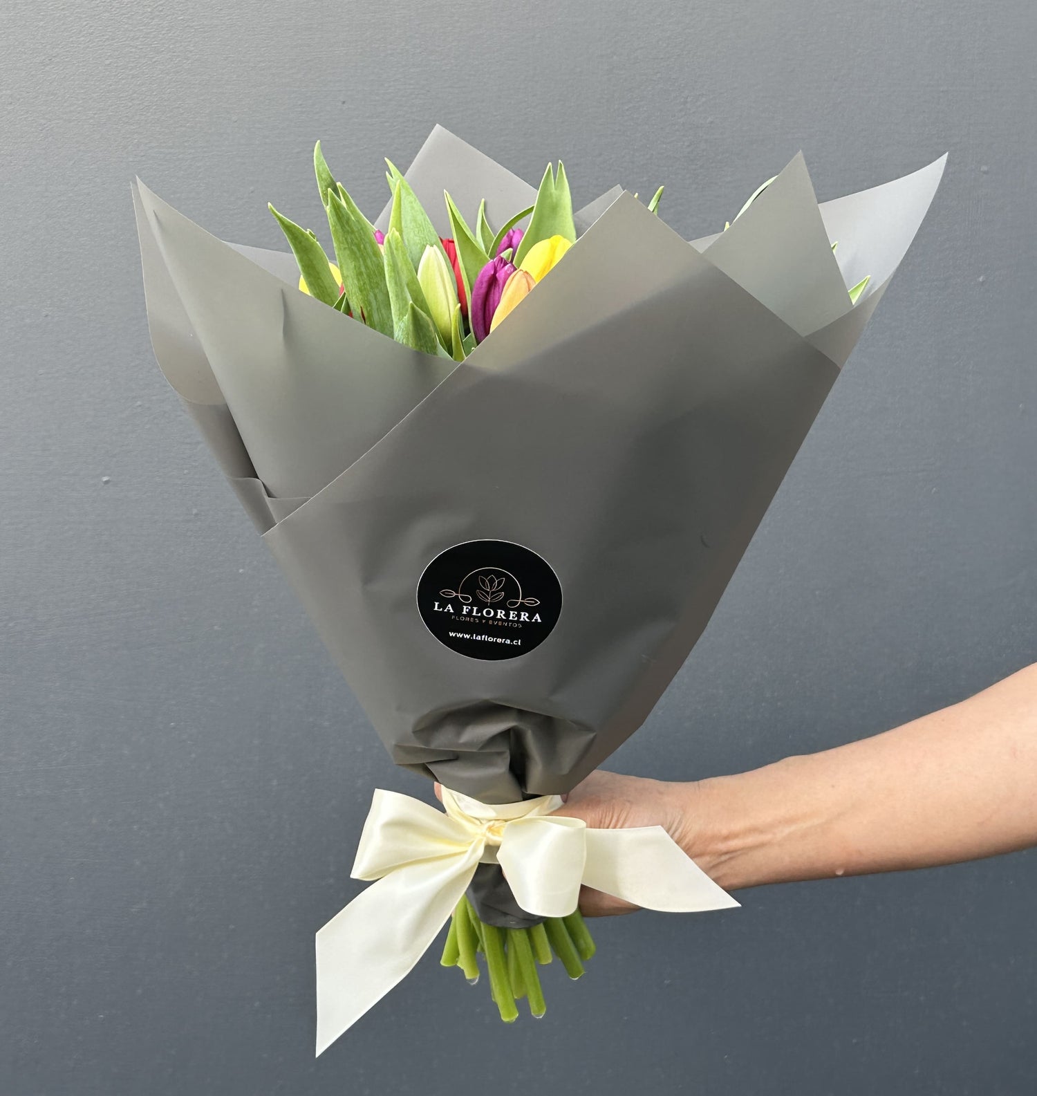 RAMO TULIPANES MIX COLOR 20 VARAS