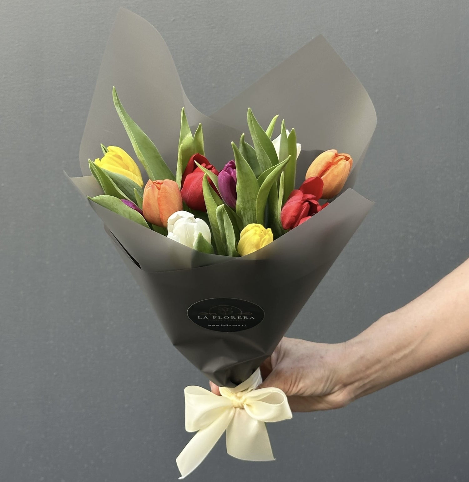 RAMO TULIPANES MIX COLOR 10 VARAS