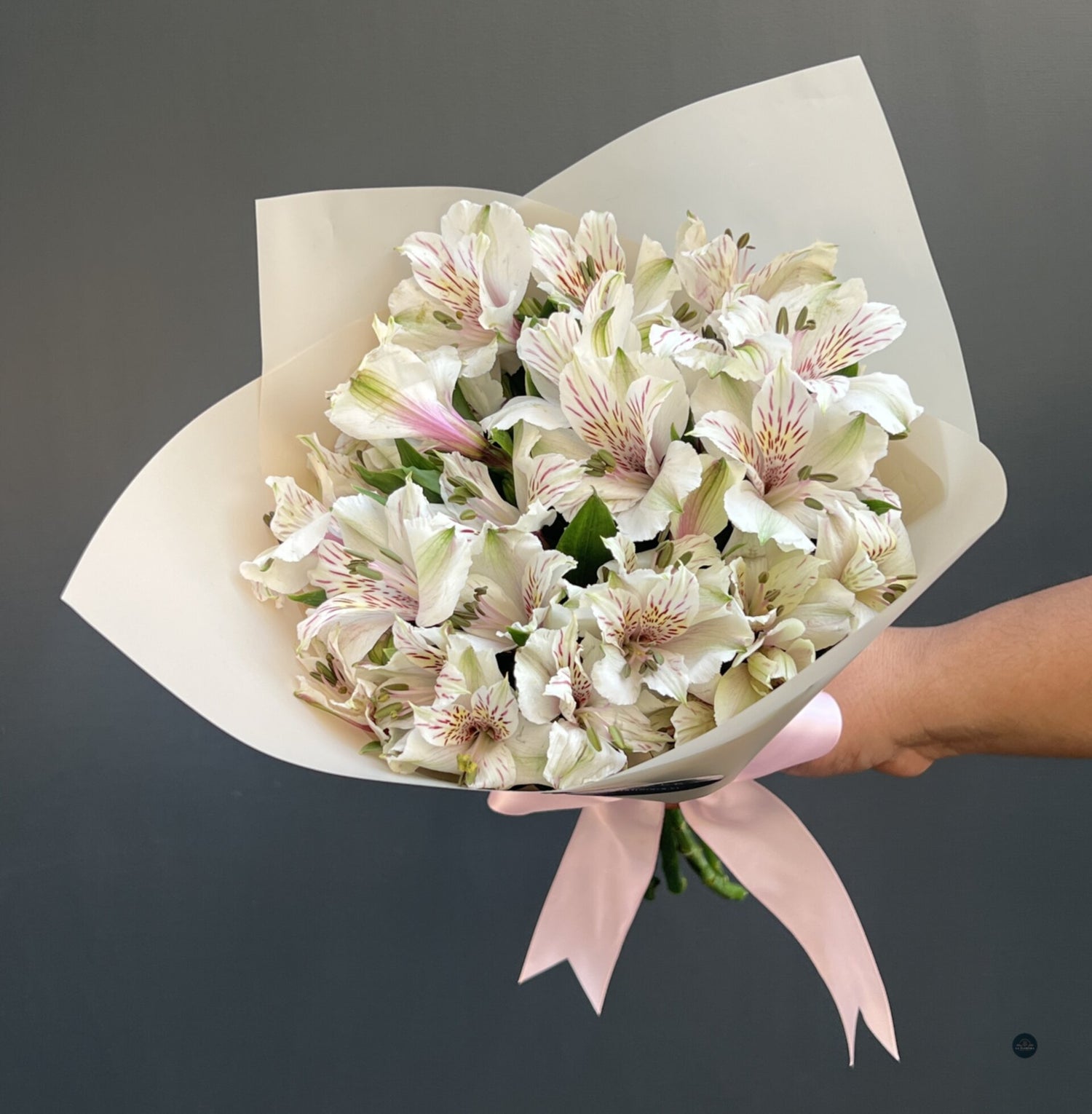 RAMO ALSTROEMERIAS BLANCA / 10 VARAS